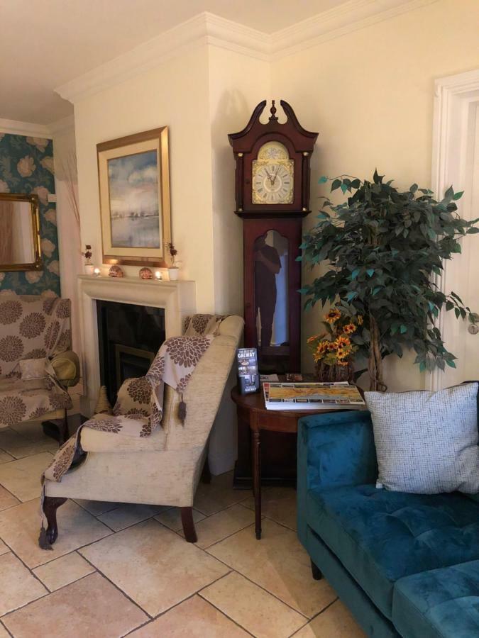 골웨이 Amber Hill B&B 외부 사진