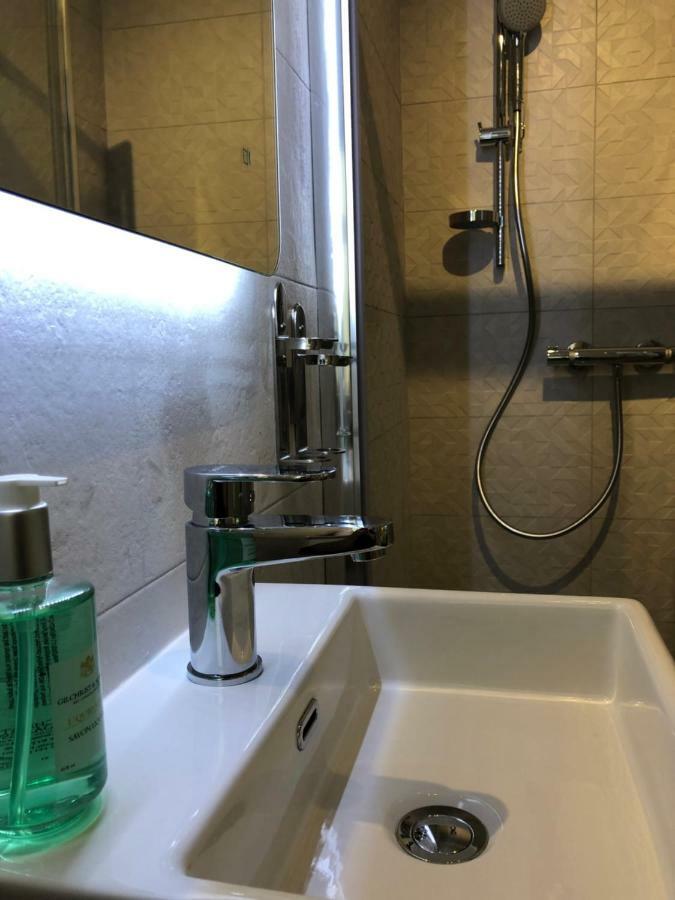 골웨이 Amber Hill B&B 외부 사진
