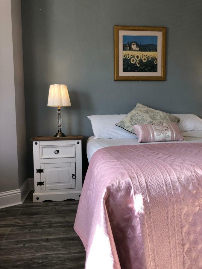골웨이 Amber Hill B&B 외부 사진